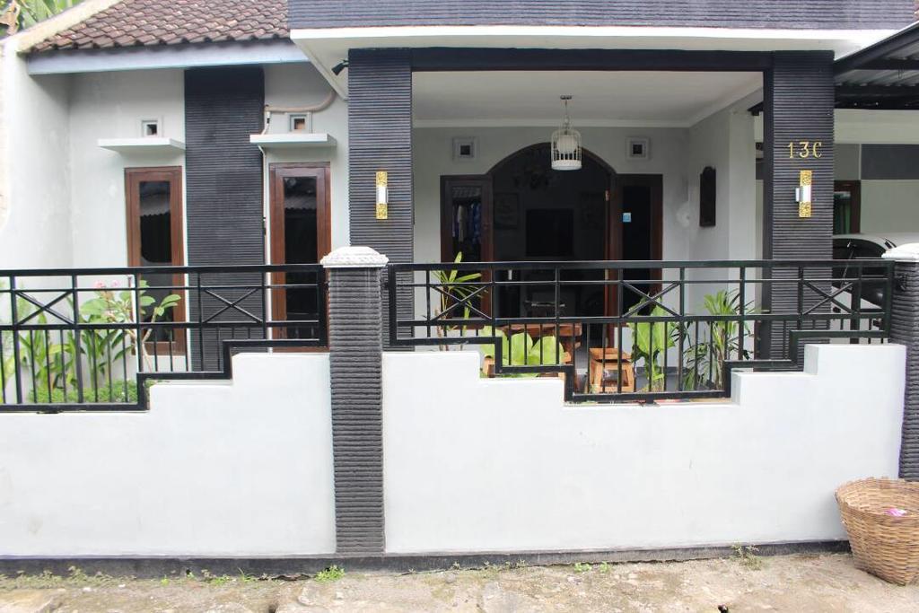 Renaya Griya Hotel Salakan Luaran gambar