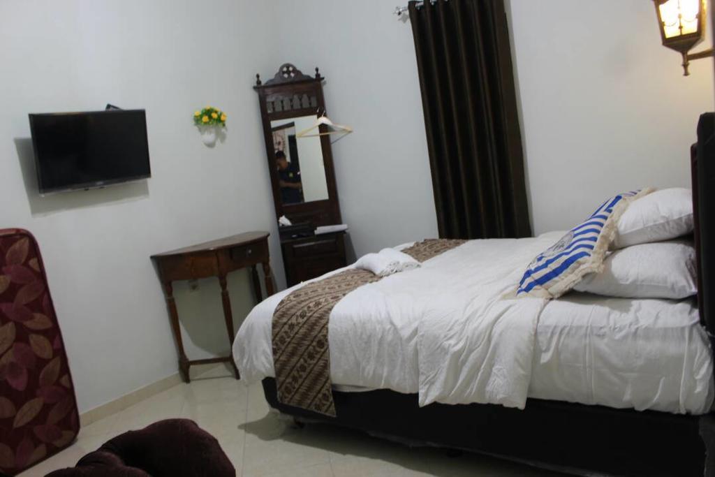 Renaya Griya Hotel Salakan Luaran gambar