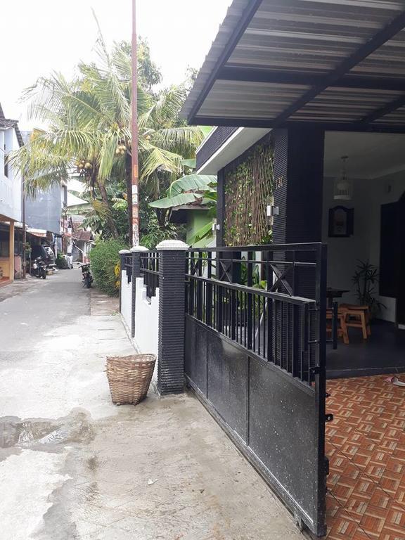Renaya Griya Hotel Salakan Luaran gambar