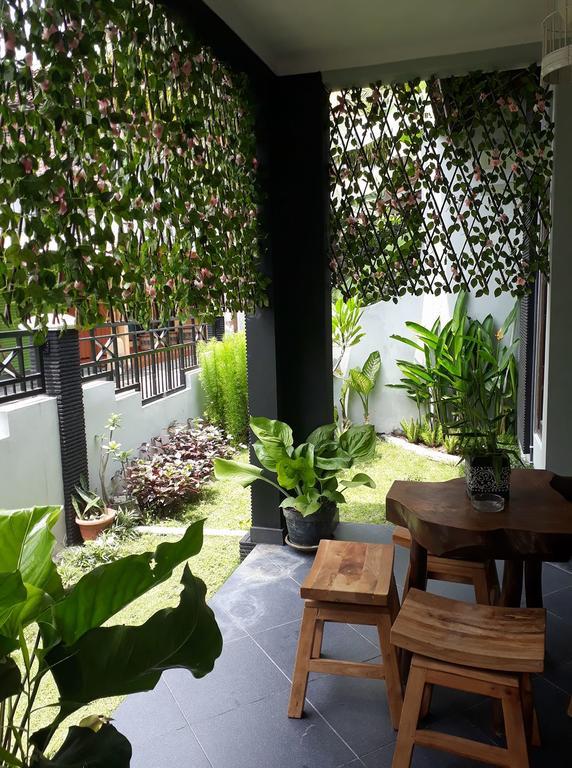 Renaya Griya Hotel Salakan Luaran gambar